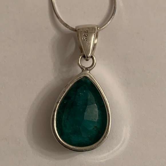 Sterling Silver Emerald Set and 16" Chain - NEW - Picture 6 of 6